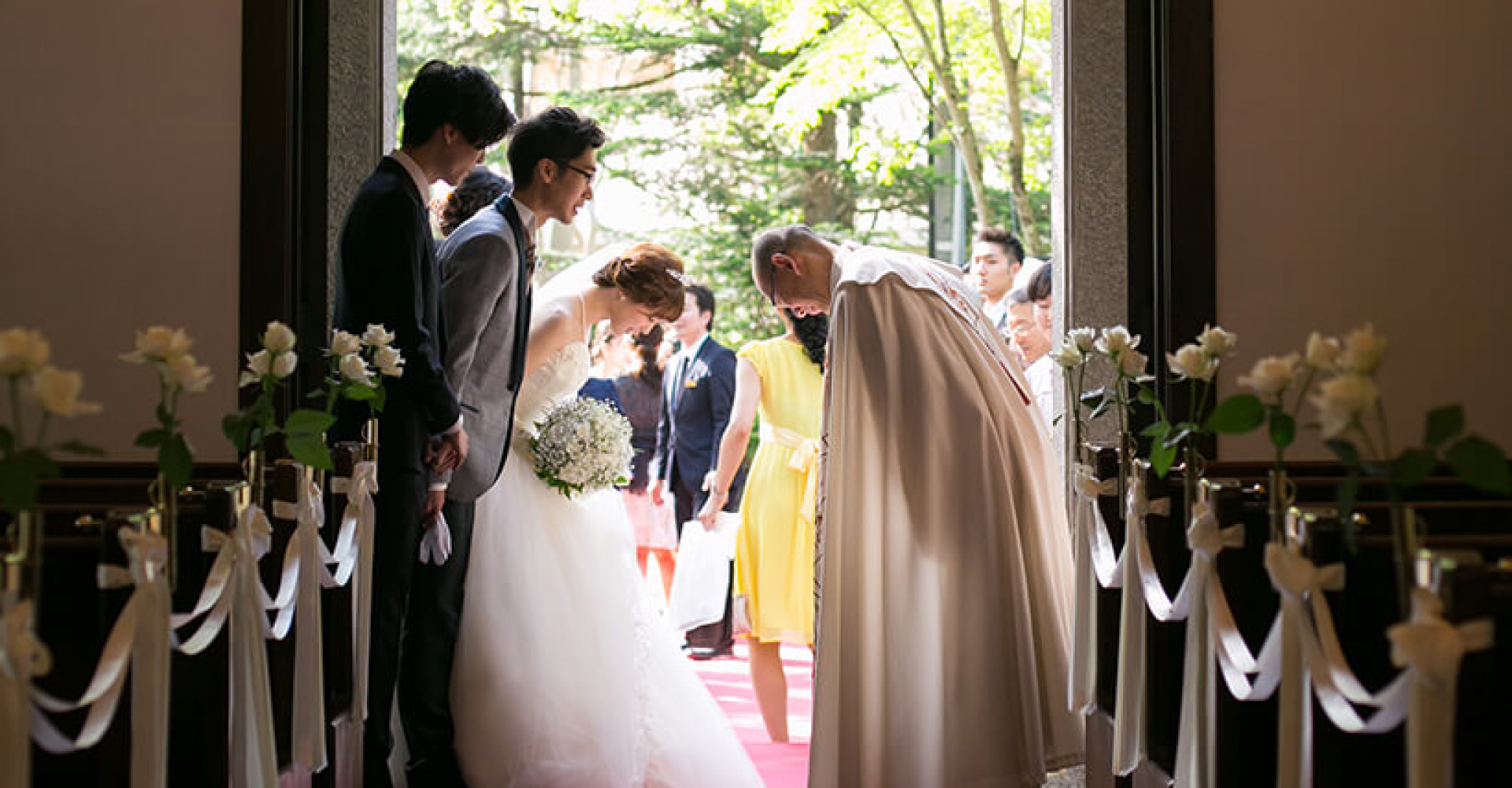 軽井沢でのリゾート挙式・結婚式・ウェディング・ブライダルの結婚式場選びなら「ブライダル図書館 軽井沢店」まで!軽井沢で素敵なウェディングを。 軽井沢でのリゾート挙式・結婚式・ウェディング・ブライダルの結婚式場選びなら「ブライダル図書館 軽井沢店」まで!軽井沢で素敵なウェディングを。