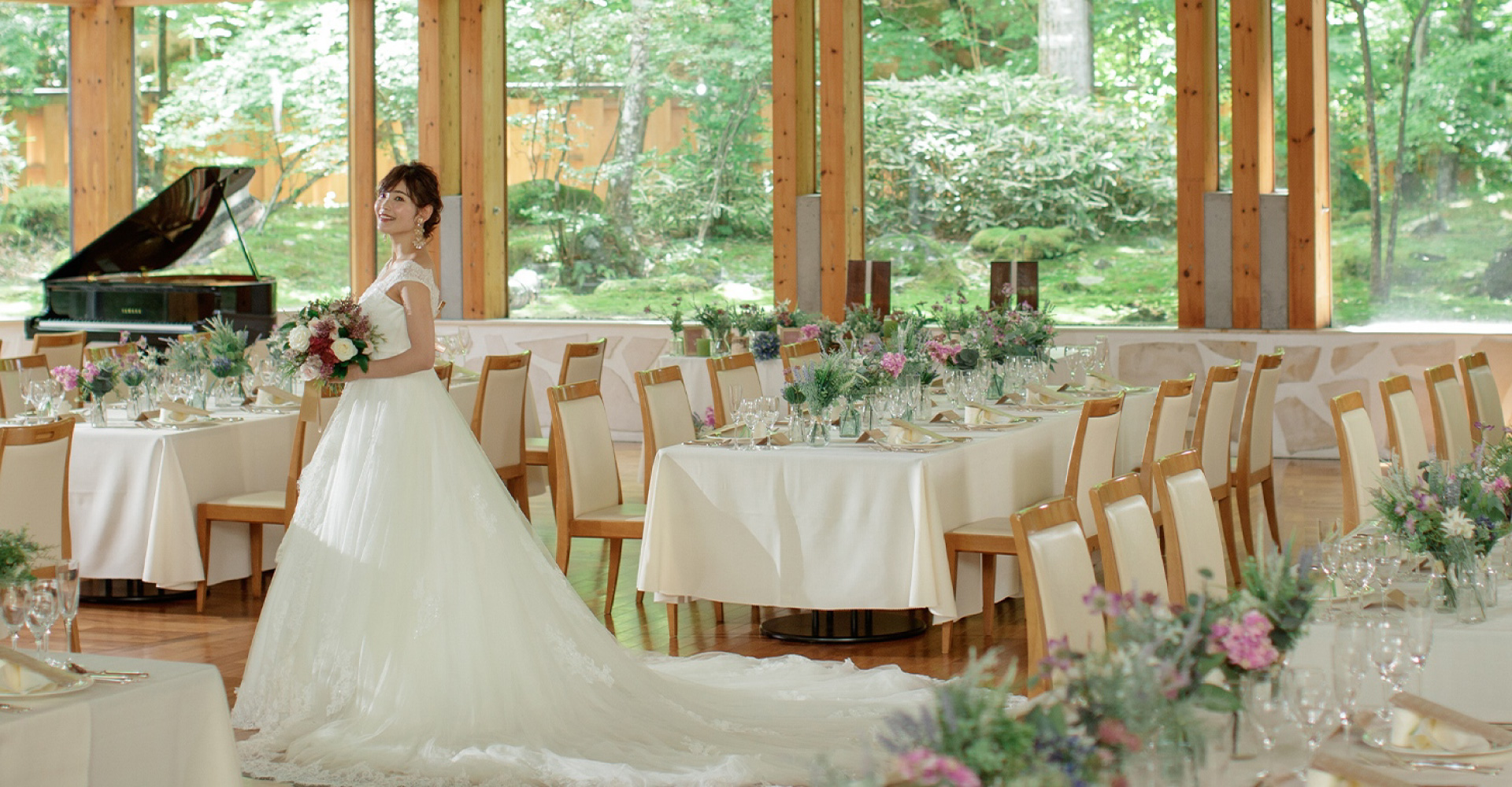 軽井沢でのリゾート挙式・結婚式・ウェディング・ブライダルの結婚式場選びなら「ブライダル図書館 軽井沢店」まで!軽井沢で素敵なウェディングを。 軽井沢でのリゾート挙式・結婚式・ウェディング・ブライダルの結婚式場選びなら「ブライダル図書館 軽井沢店」まで!軽井沢で素敵なウェディングを。